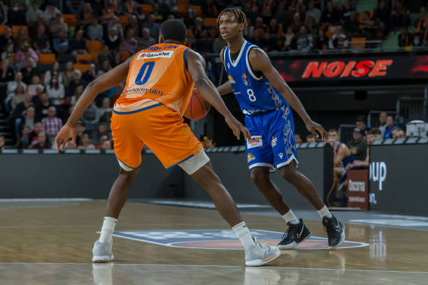 务覆盖到更 务覆盖到更